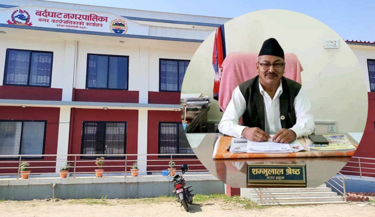 नगरप्रमुख छात्रवृत्ति ३० जना बिपन्न जेहन्दार विद्यार्थीलाई छात्रवृत्ति प्रदान
