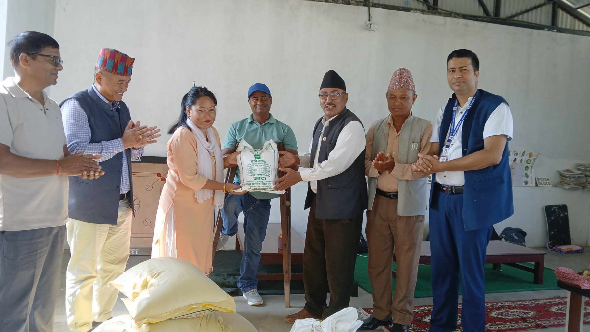 संविधान दिवसको अवसरमा बर्दघाटमा बिविध कार्यक्रम