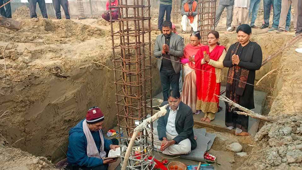 रामग्राम  १५ काे सुविधा सम्पन्न कार्यालय निमार्ण शुरु
