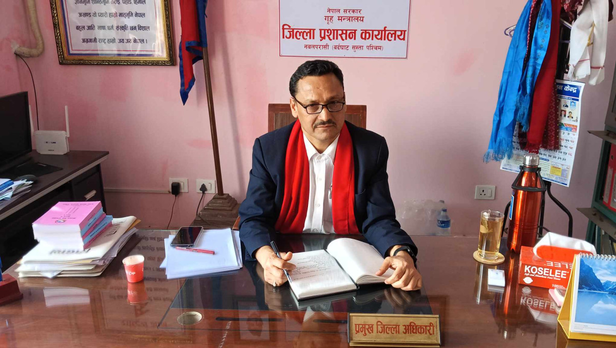 पश्चिम नवलपरासीमा प्रमुख जिल्ला अधिकारीसंग पत्रकारहरुको छलफल