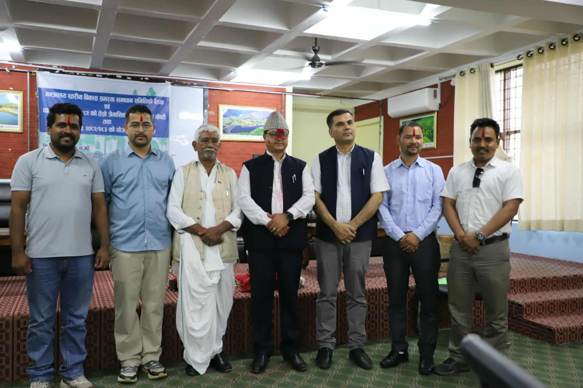 एक सामुदायिक वन एक वन प्राविधिक र हरित संवाहकको माग सहित मन्त्रालयलाई  ८ बुदे सुझाव