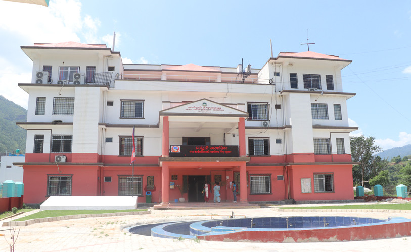 जनप्रतिनिधिको सुविधामा एक वर्षमै एक करोड खर्च