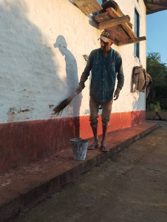 दशैँ :  कमेरो र रातोमाटोको लिपपोत : अब स्मरणमा मात्रै
