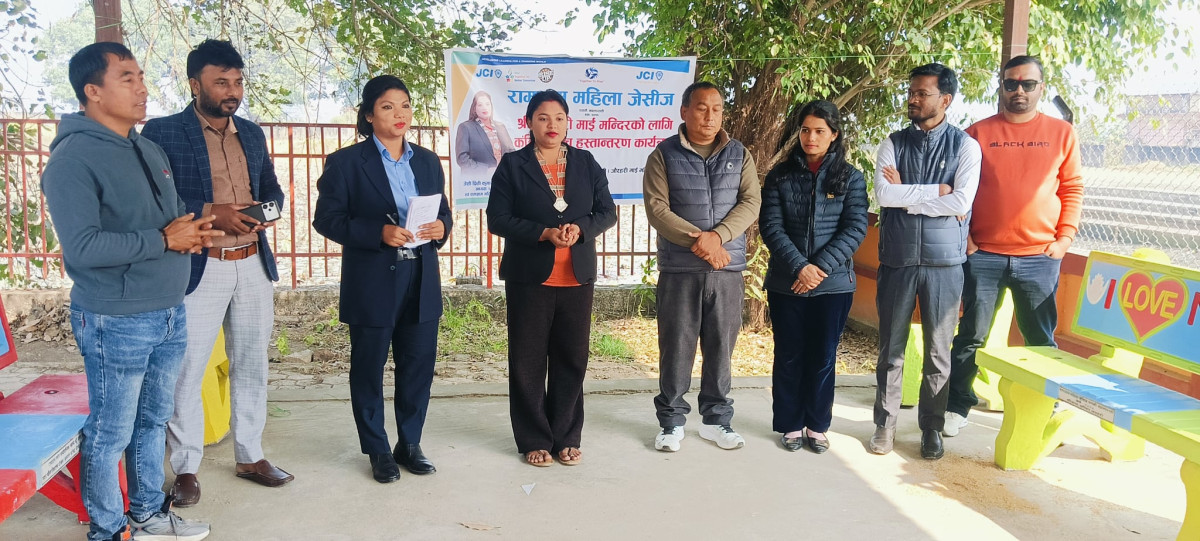 रामग्राम महिला जेसीजद्वारा जौैरही माई मन्दिरमा कंक्रिट बेन्च हस्तान्तरण