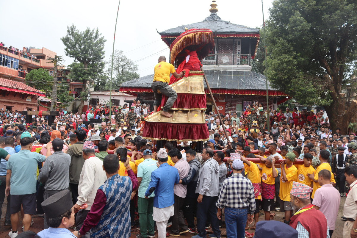अंग्रेजलाई जितेको सम्झनामा पाल्पामा भगवती रथजात्रा